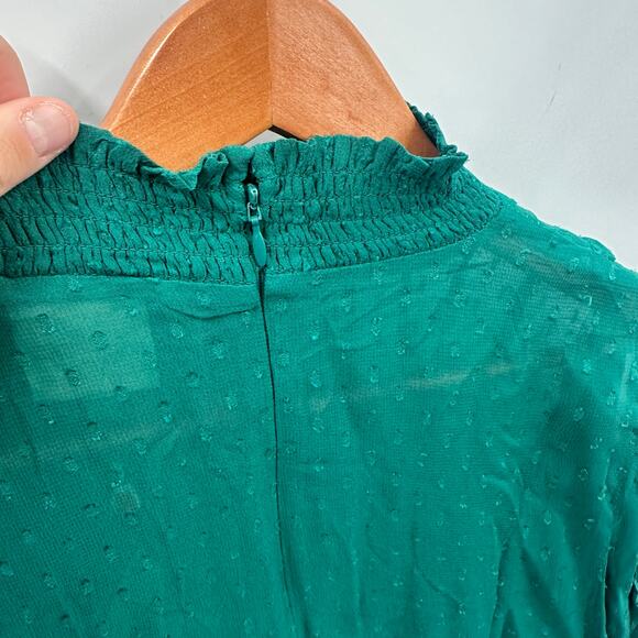 FARM RIO NWT Ruffled Long Sleeve Swiss Dot Blouse in Emerald // L - Picture 15 of 15